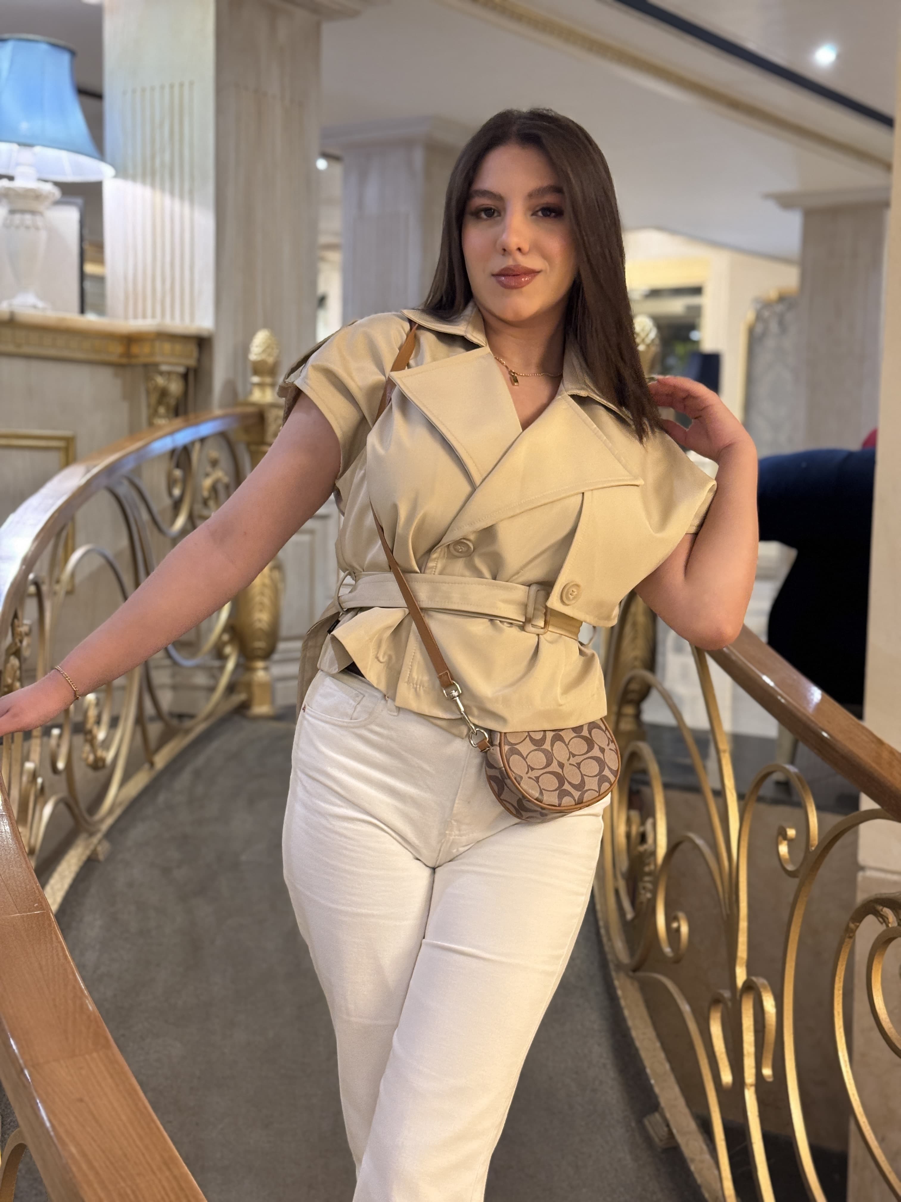 پانچ فوتر پاییزه رنگ طوسی